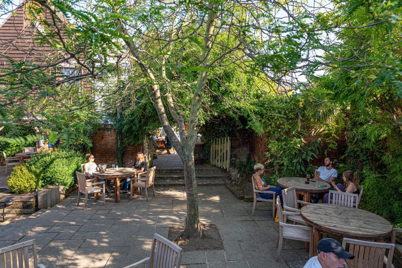 The Sun Inn Faversham Exterior photo