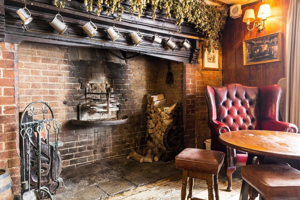The Sun Inn Faversham Exterior photo